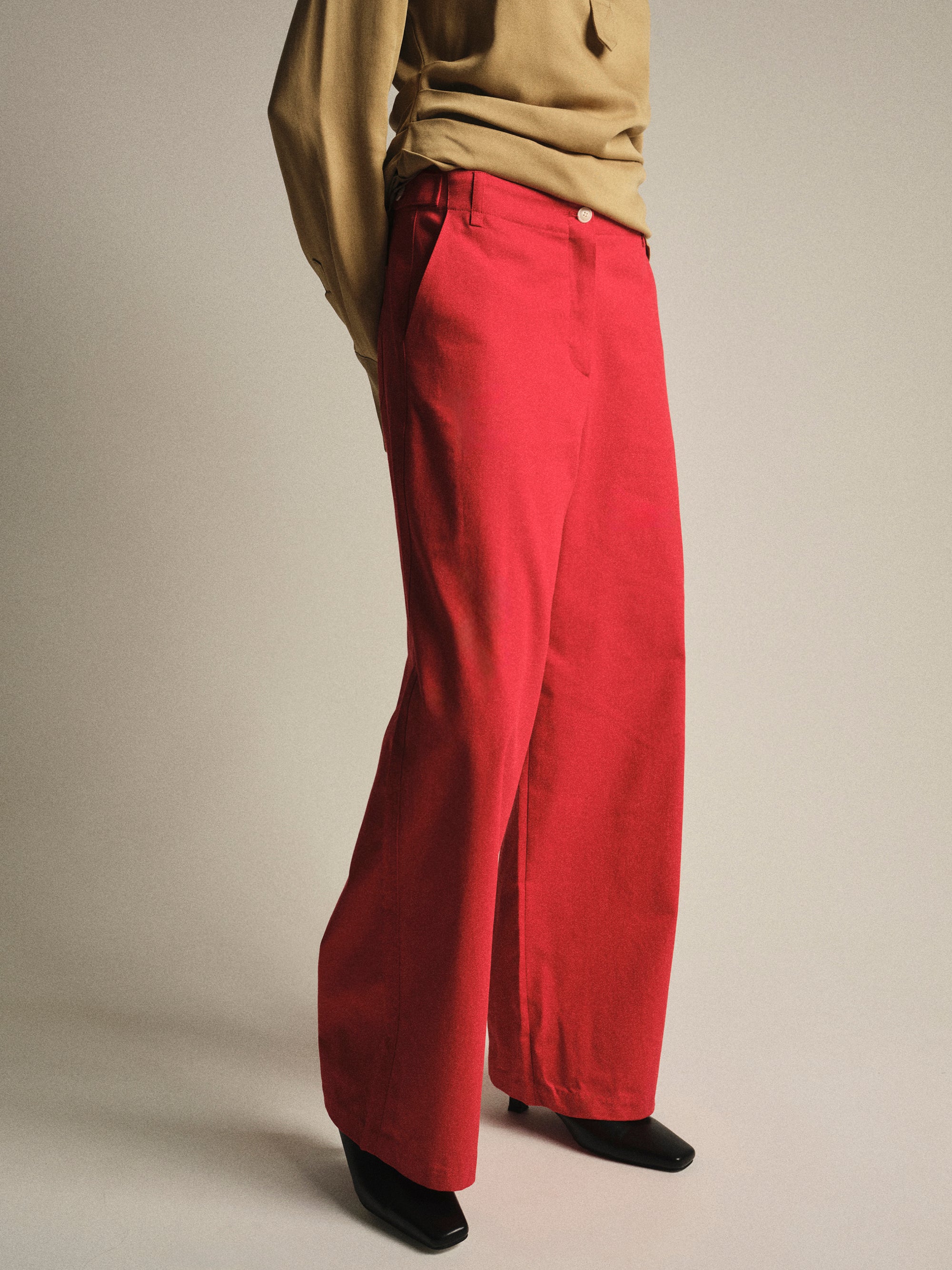 Buttoned Hem Cotton Pants, Red