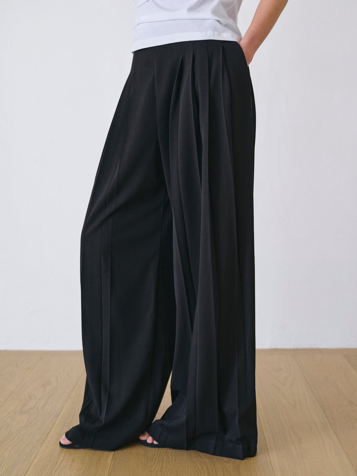 Cassini Pleated Long Trousers, Black
