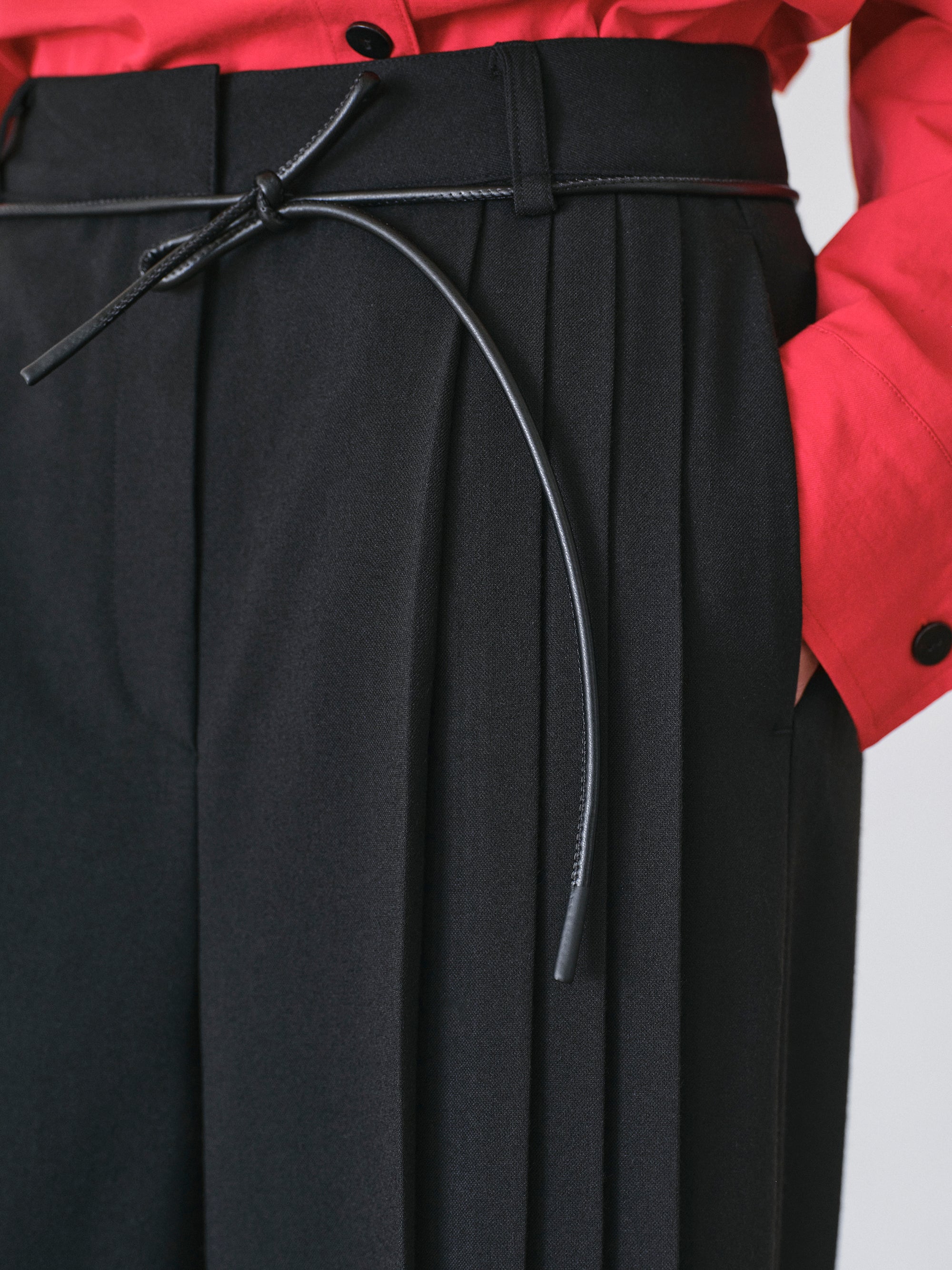 Tie-Belt Pleated Trousers, Black