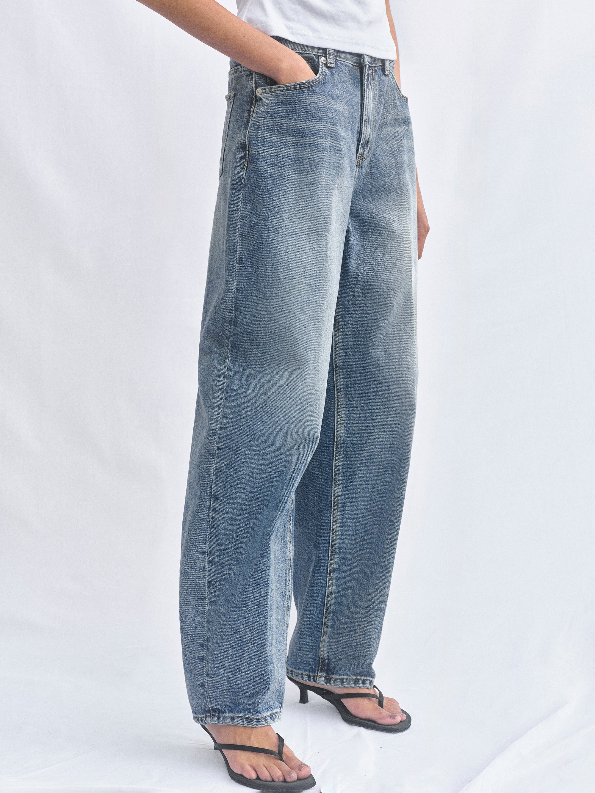 Tapered Barrel Jeans, Blue