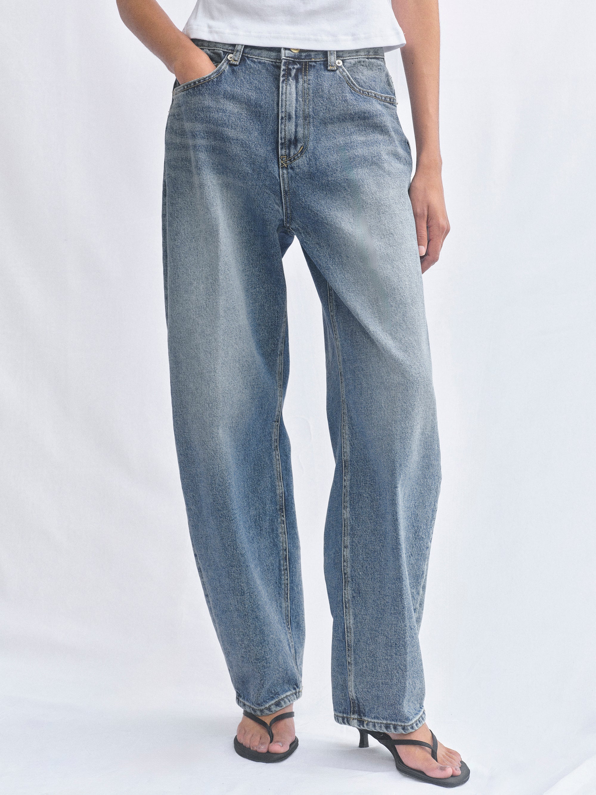 Tapered Barrel Jeans, Blue