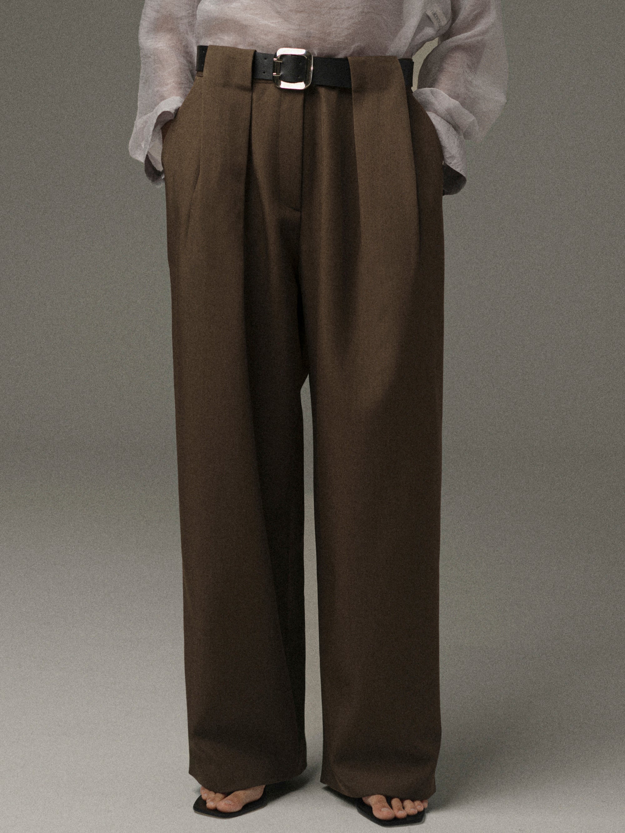 Matteo Belted Tuck Trousers, Brown