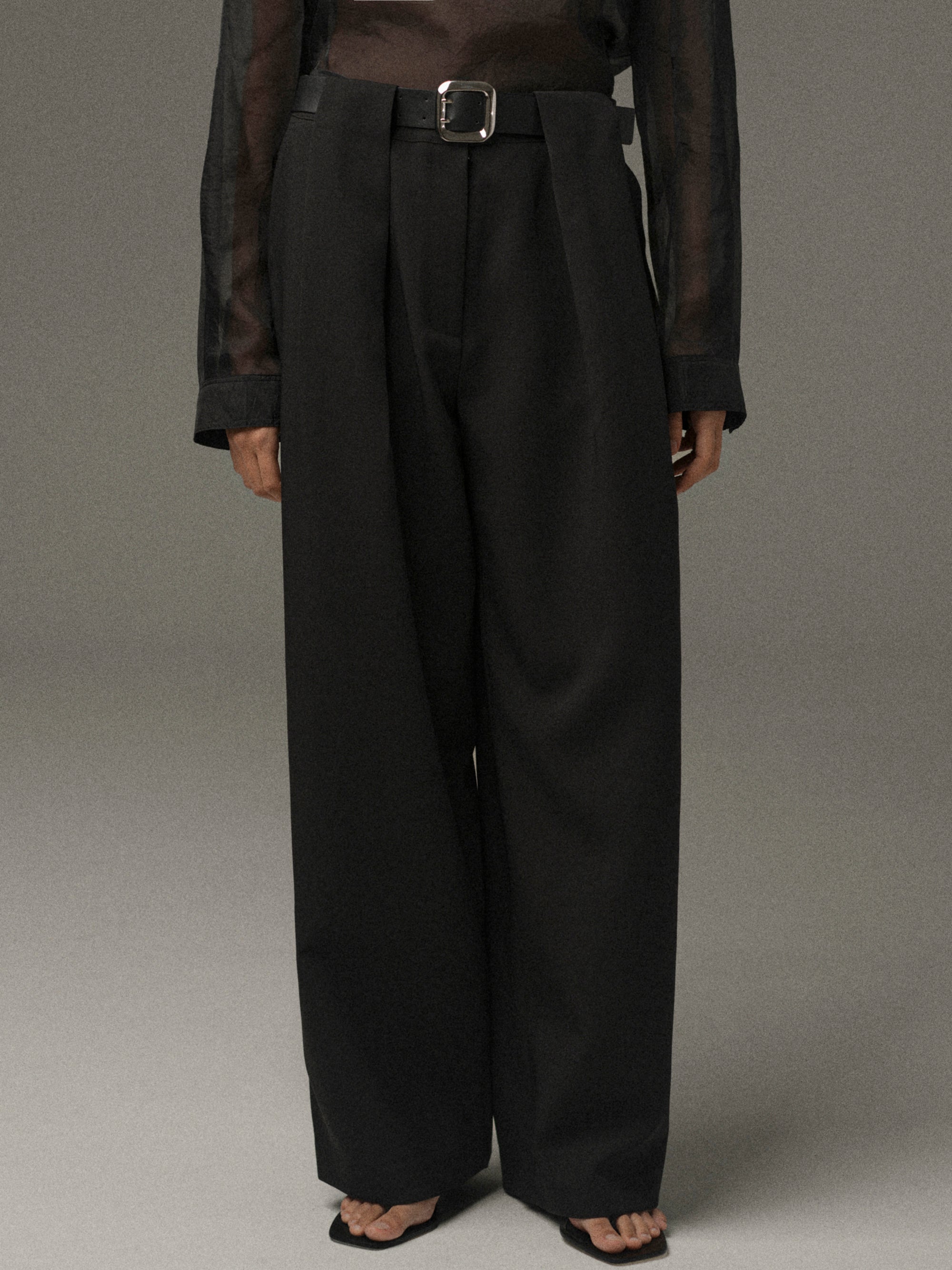 Matteo Belted Tuck Trousers, Black