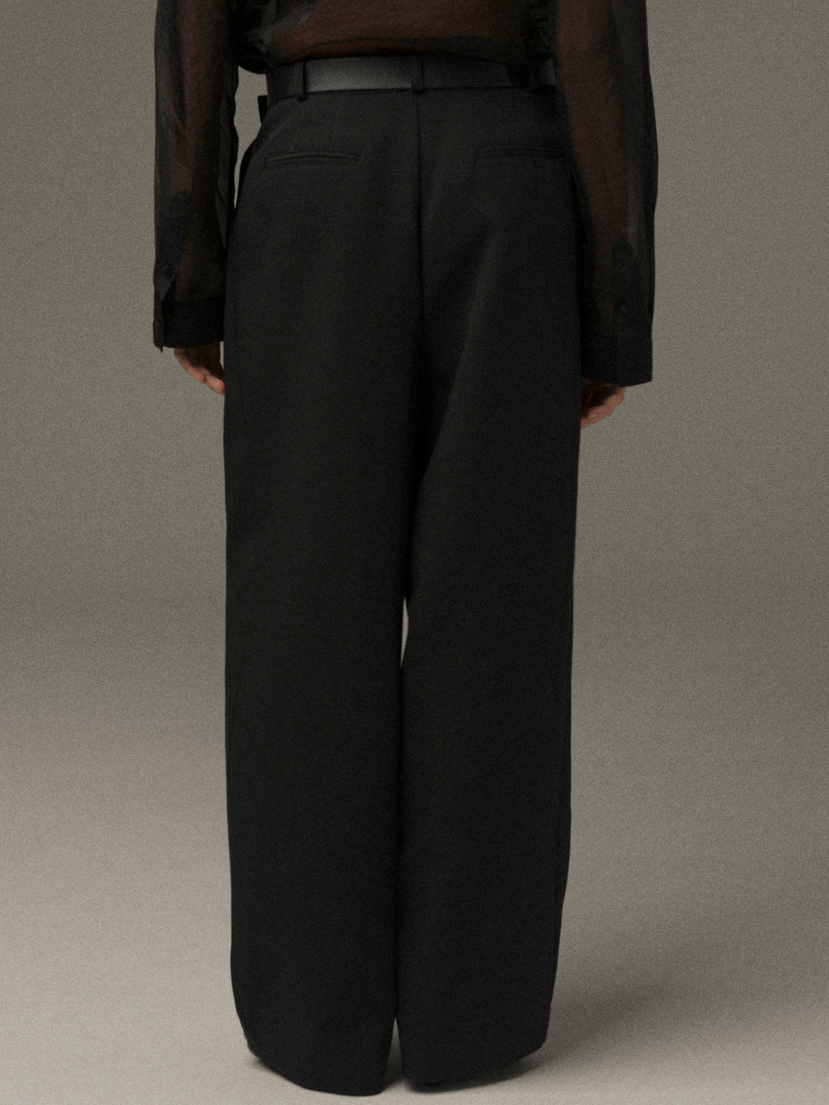 Matteo Belted Tuck Trousers, Black