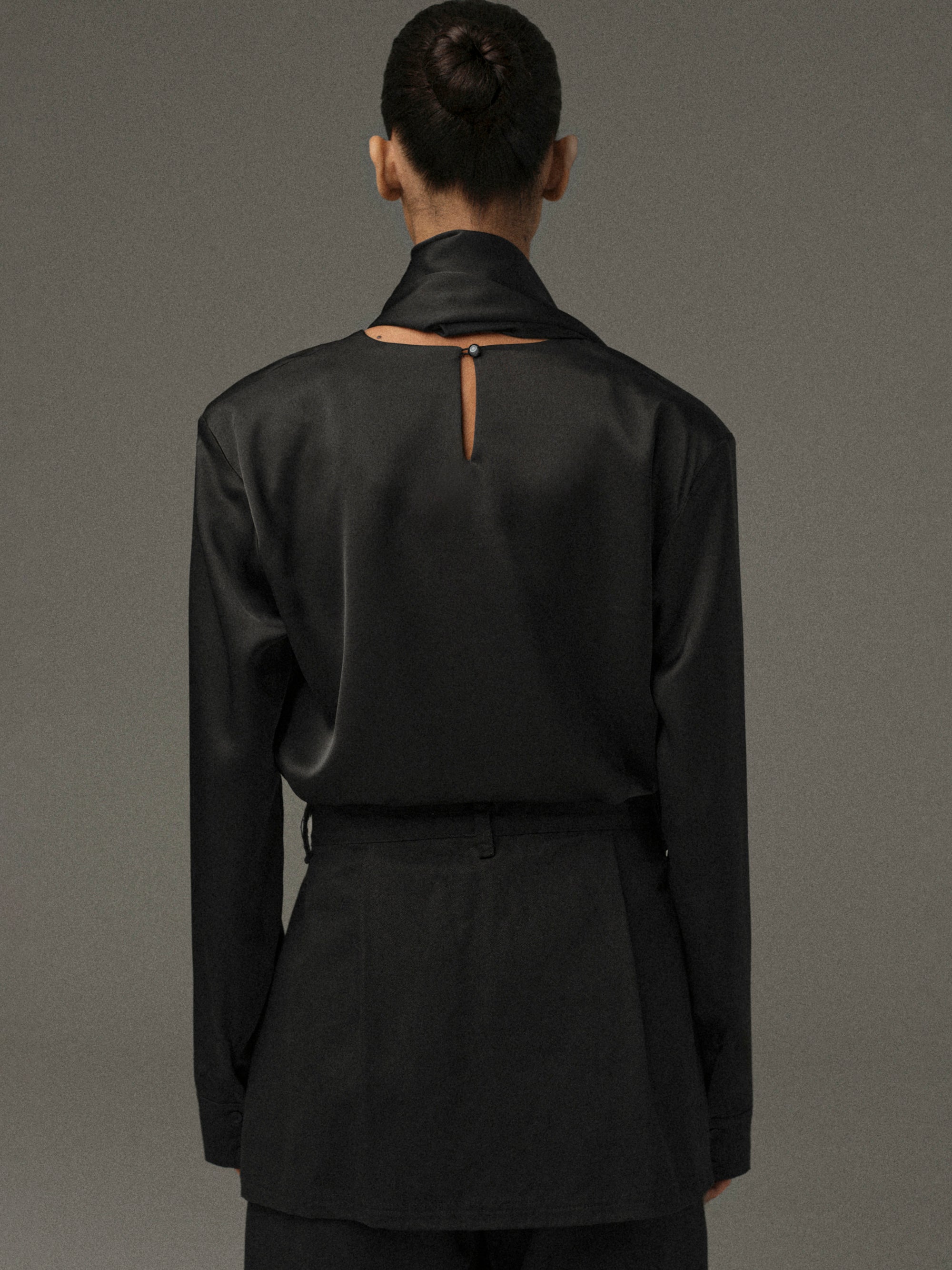 Koa Scarf Satin Blouse, Black