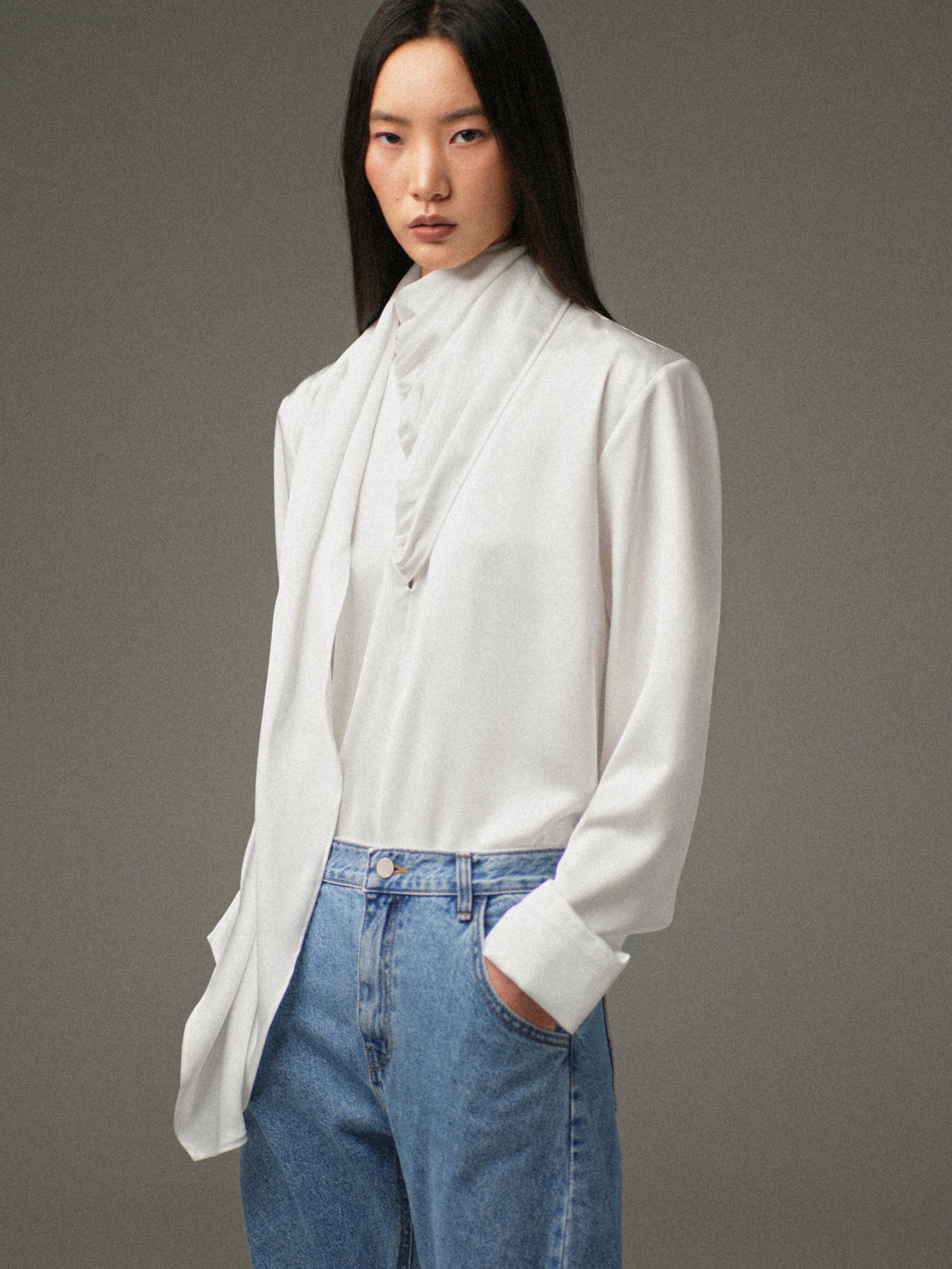 Koa Scarf Satin Blouse, White