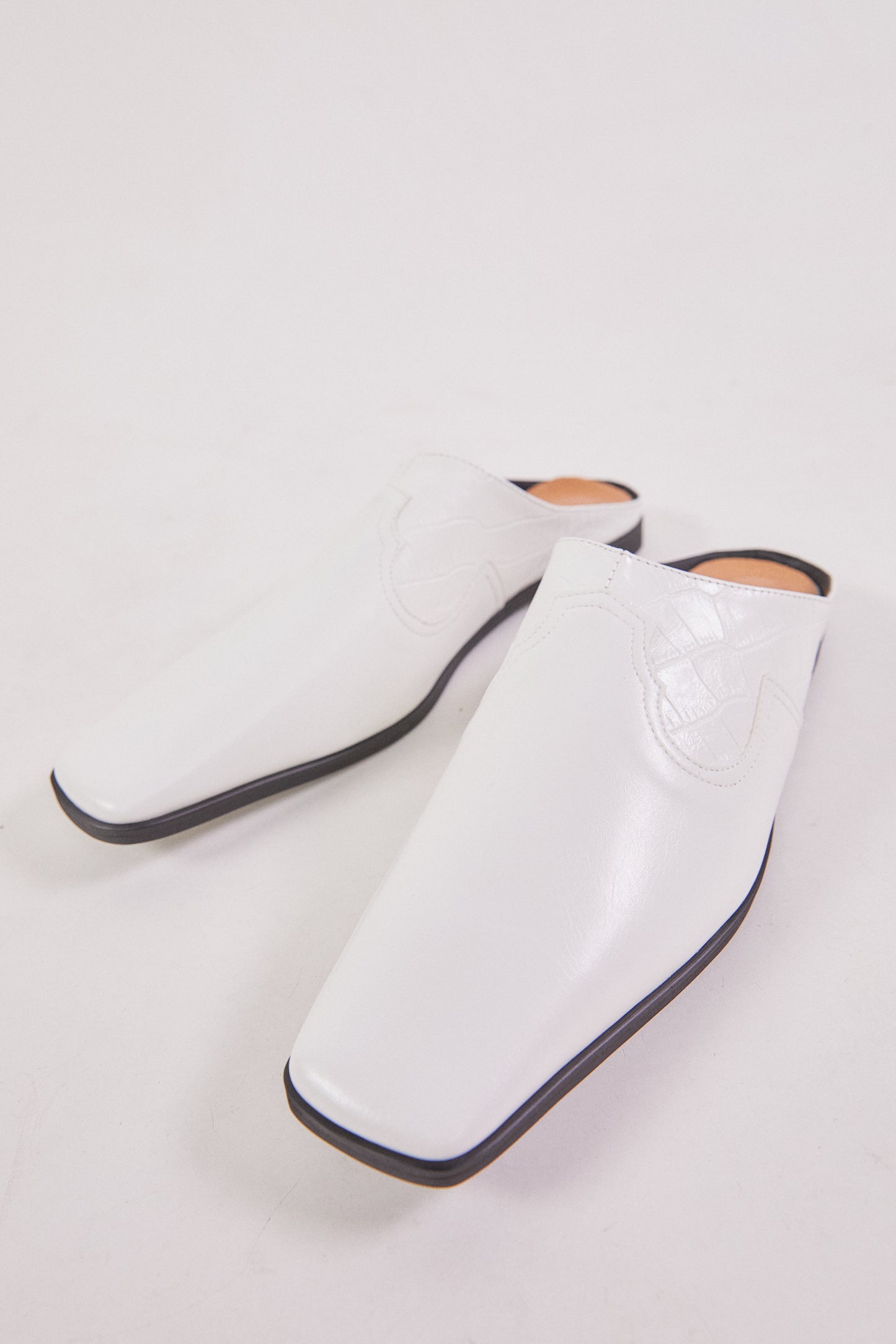 Oxford Leather Mule Slides, White