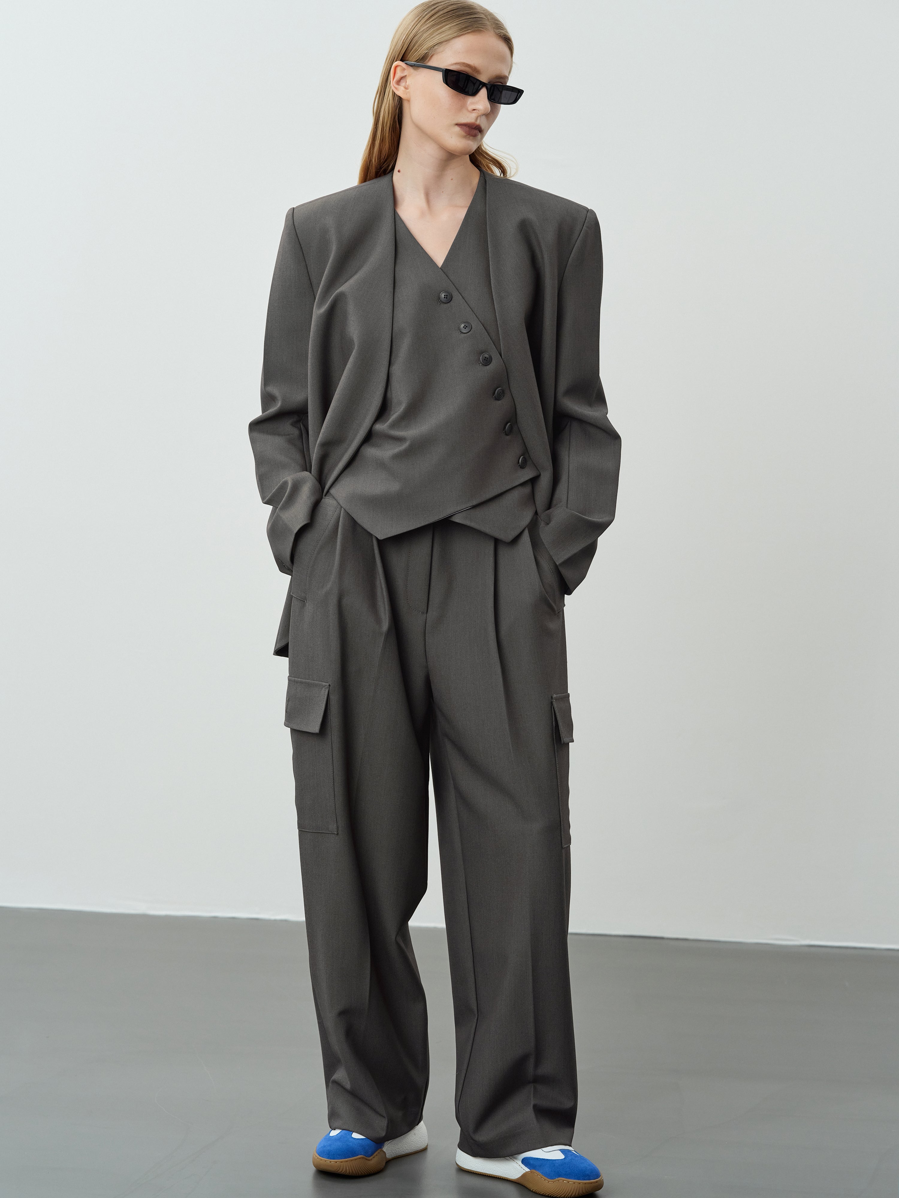 Wide Cargo Suit Pants, Charcoal – SourceUnknown