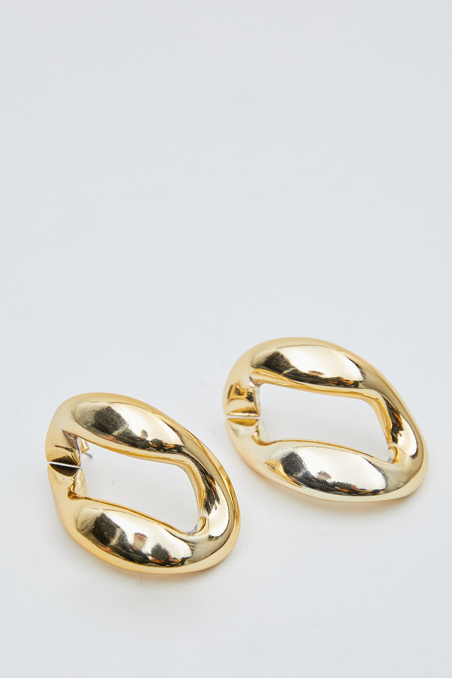 Sculptural Twisted Earring, Gold