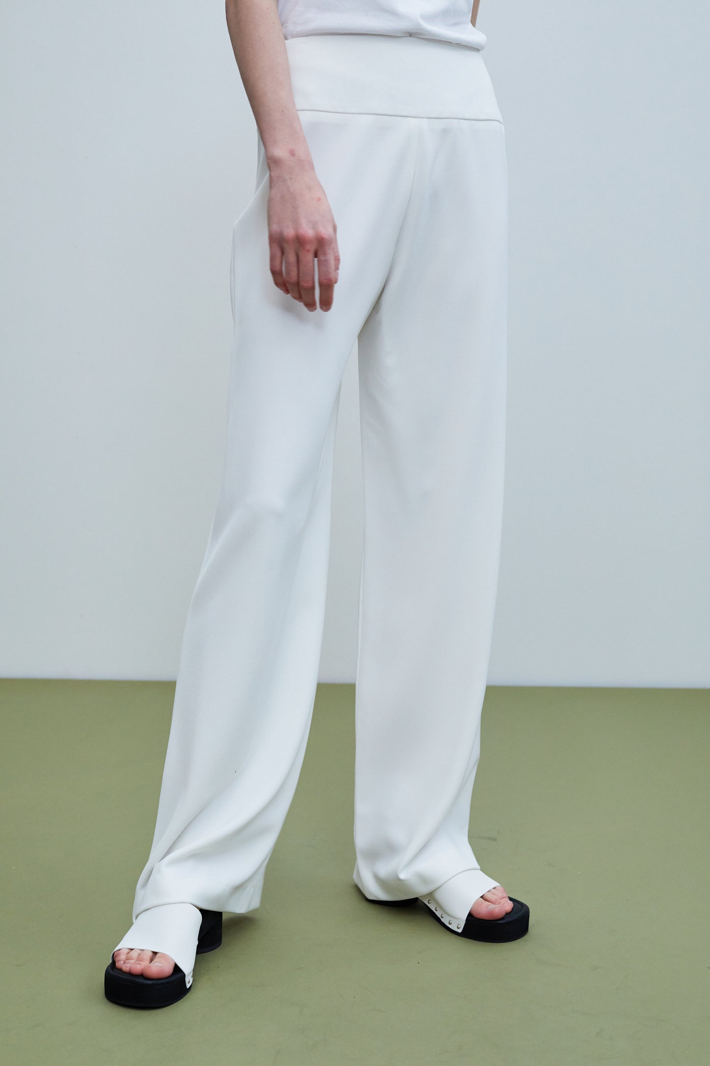 Casual Relaxed Pull-On Pants, White