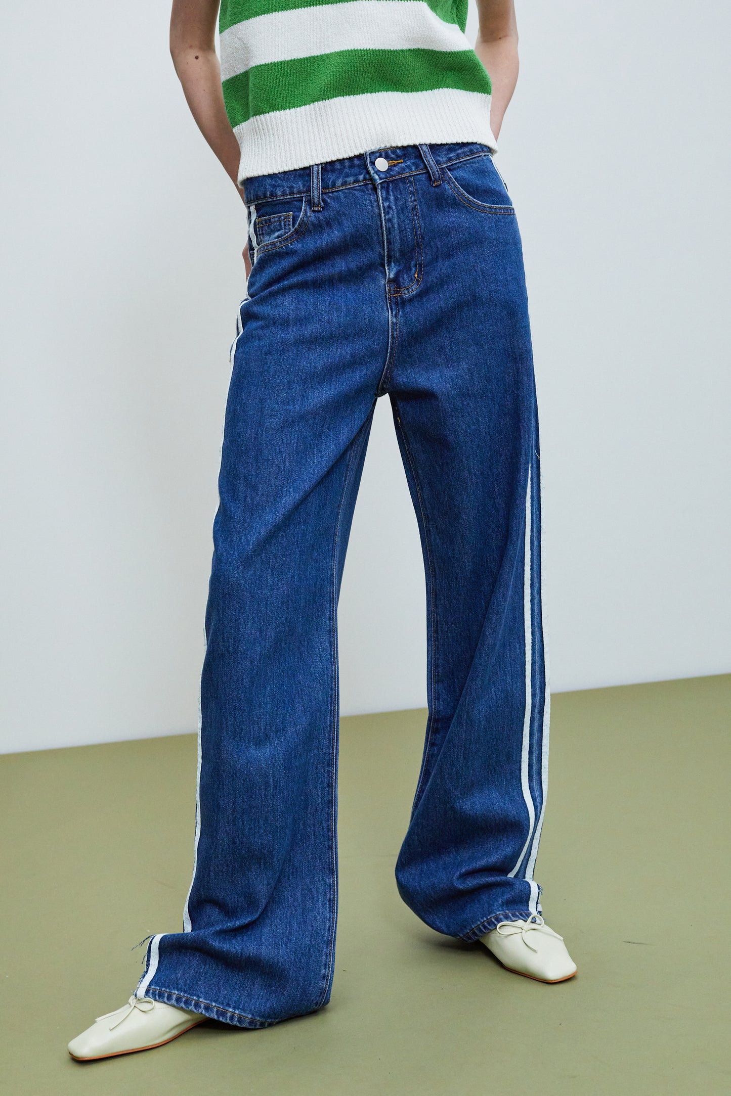 Side Striped Flowy Jeans With Slit, Blue