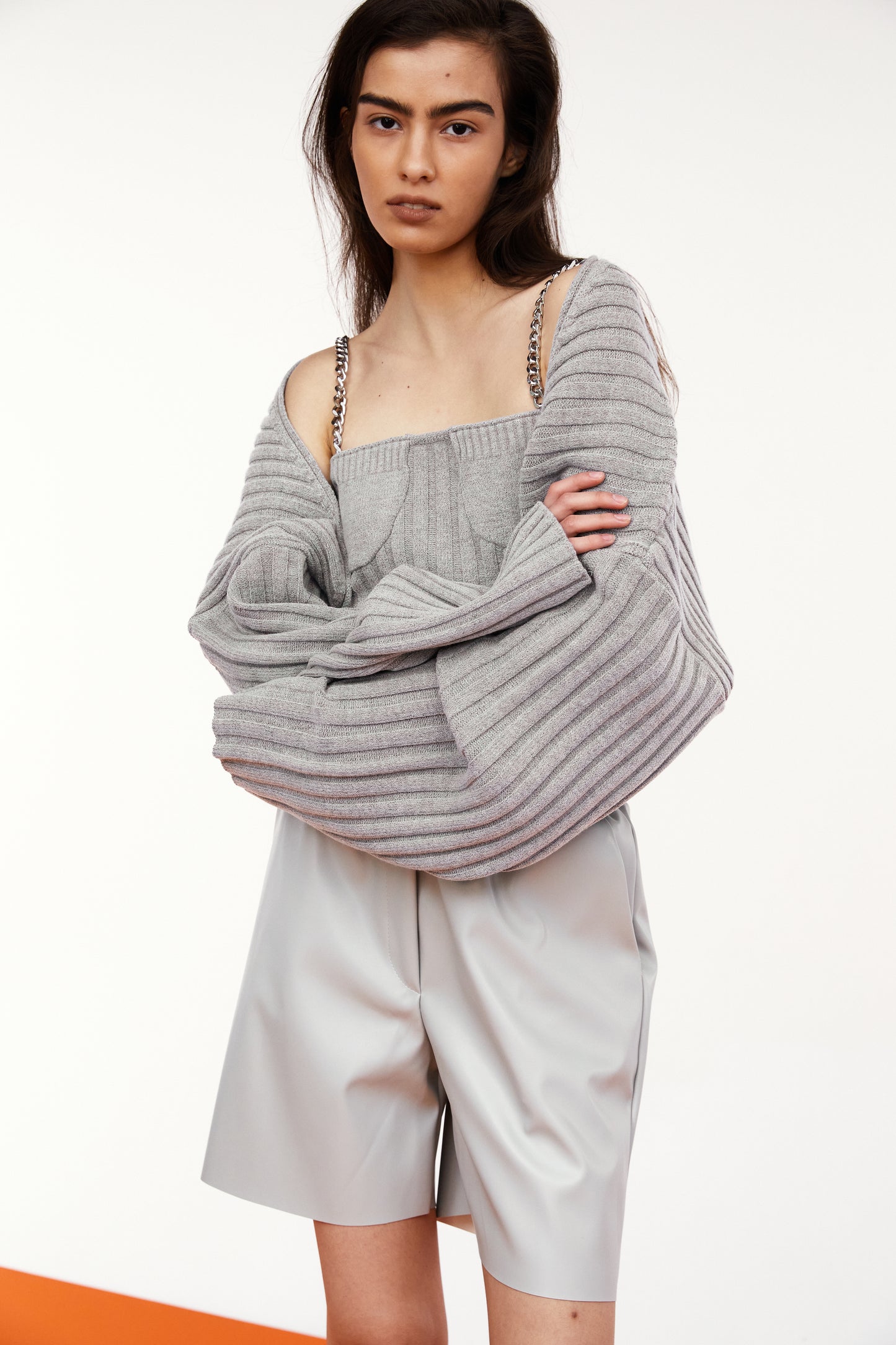 Chain Strap Rib Knit Top & Sweater Sleeve Set, Heather Grey