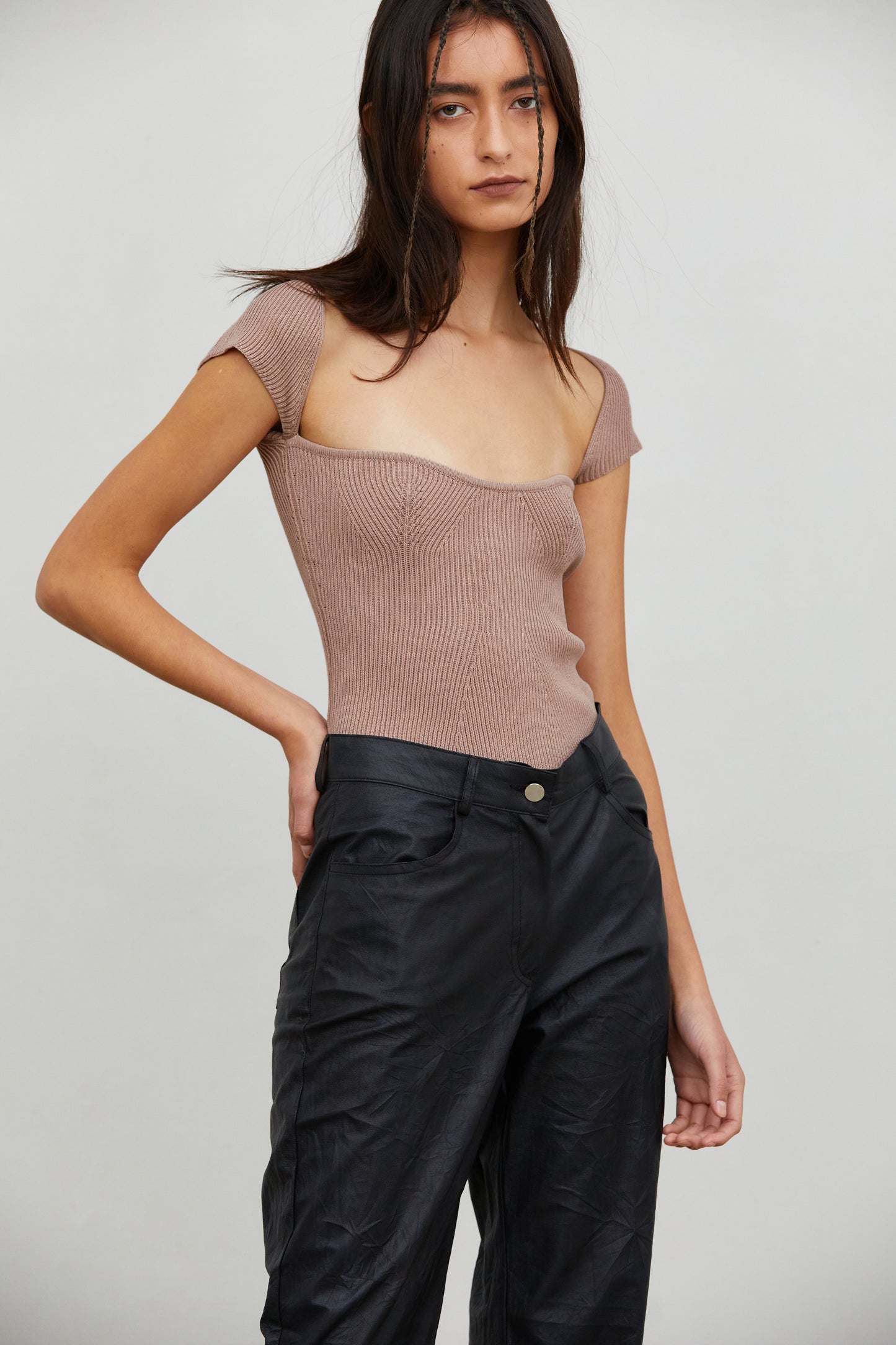 Short Sleeved Sweetheart Neckline Ribbed Knit, Sepia – SourceUnknown