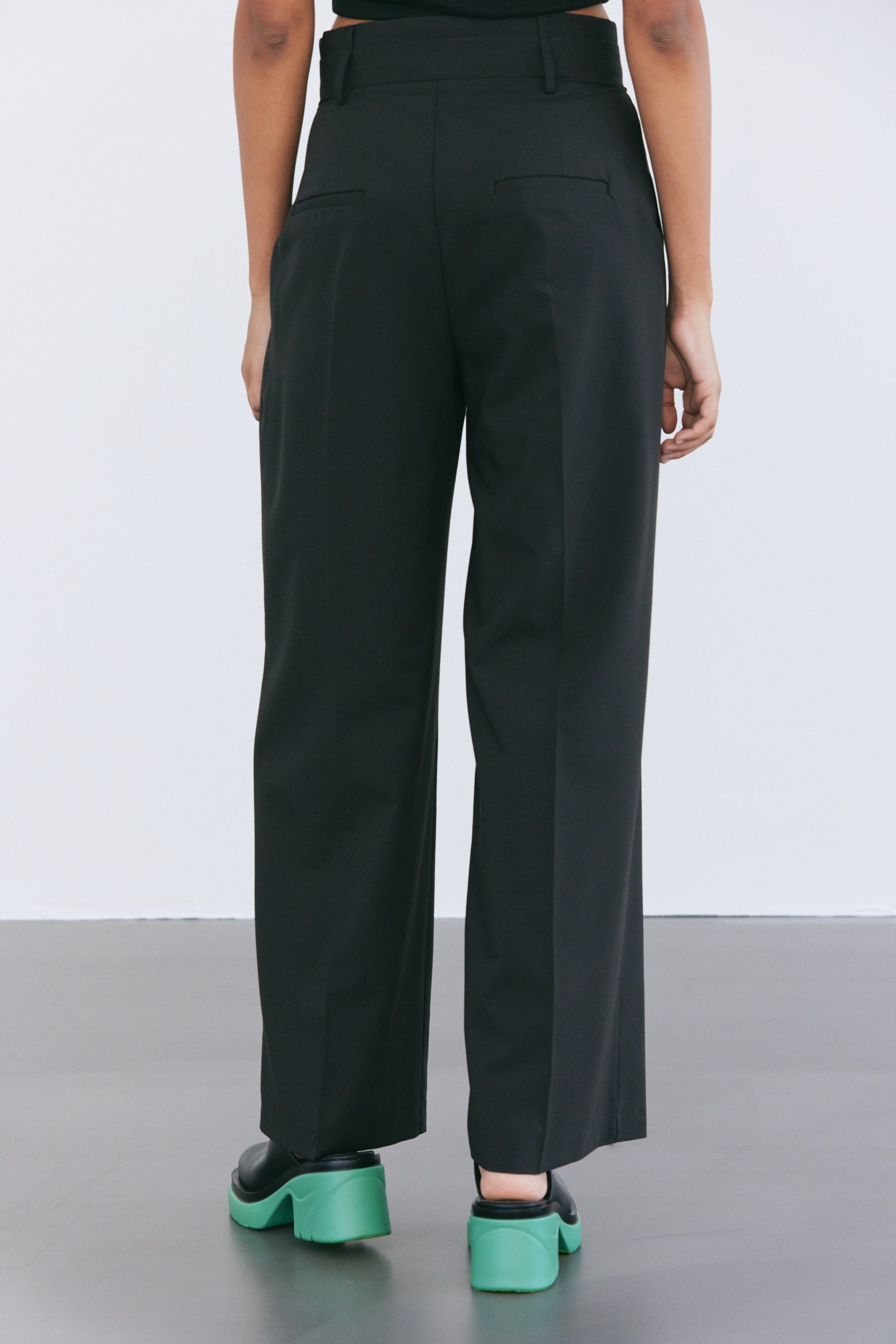 Half Belted Trousers, Black – SourceUnknown