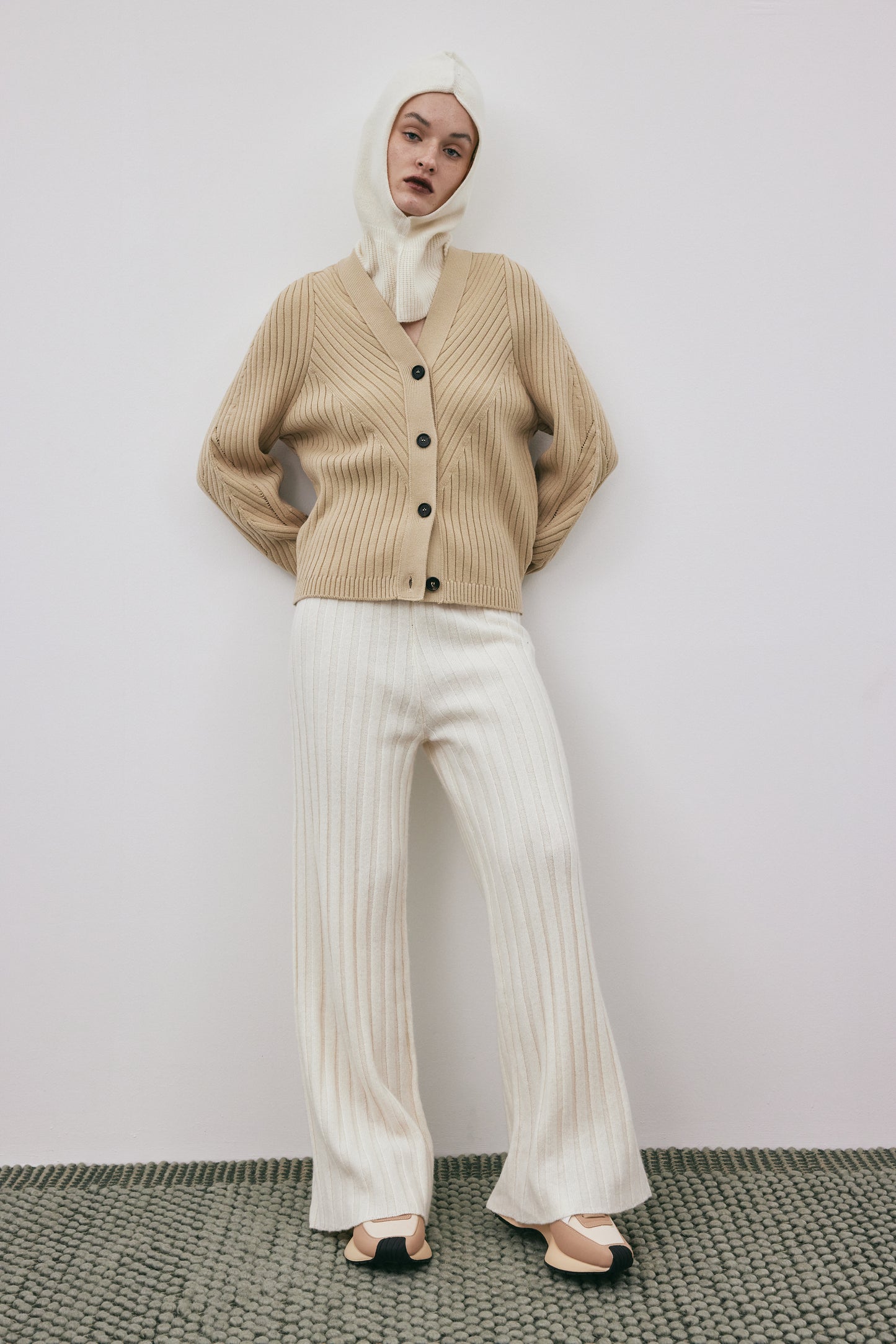 Fine Wool Knit Pants, Cream