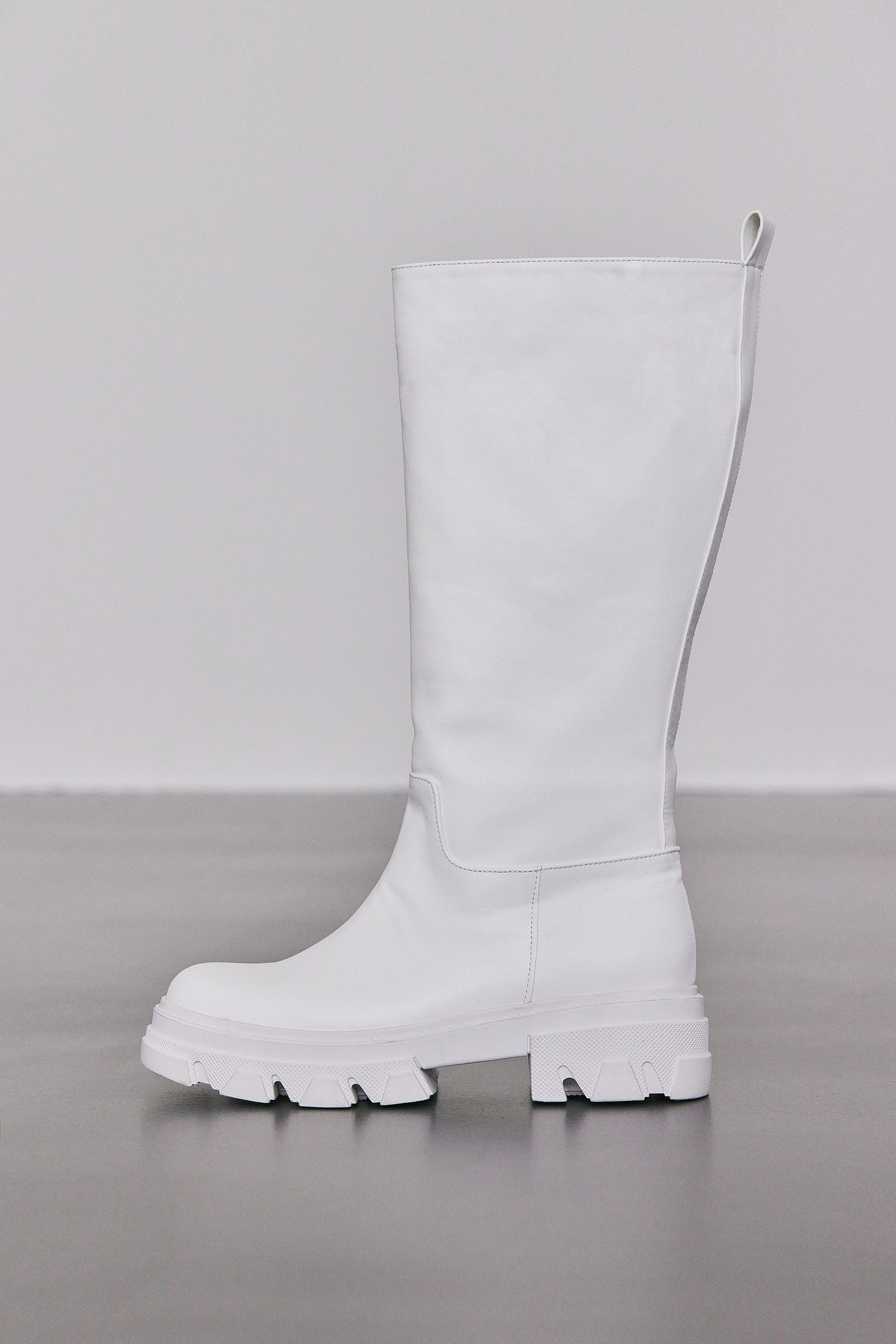 Storm Boots, Pure White