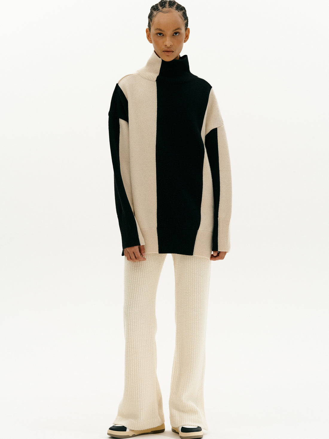 Intarsia Colorblock Turtleneck, Black – SourceUnknown