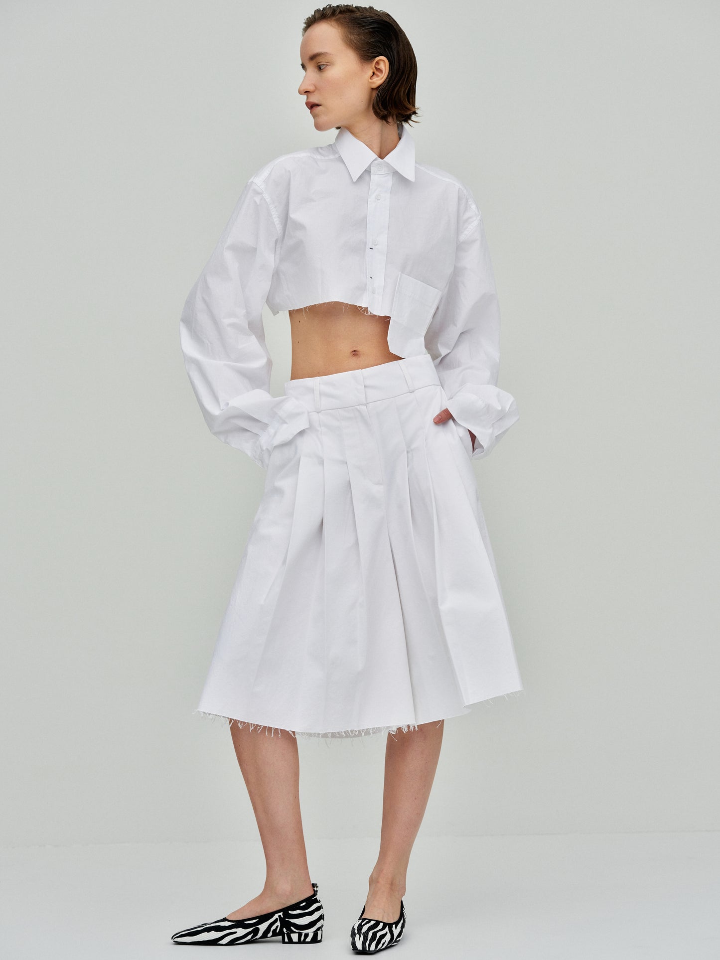 Pleated Wide Shorts, White