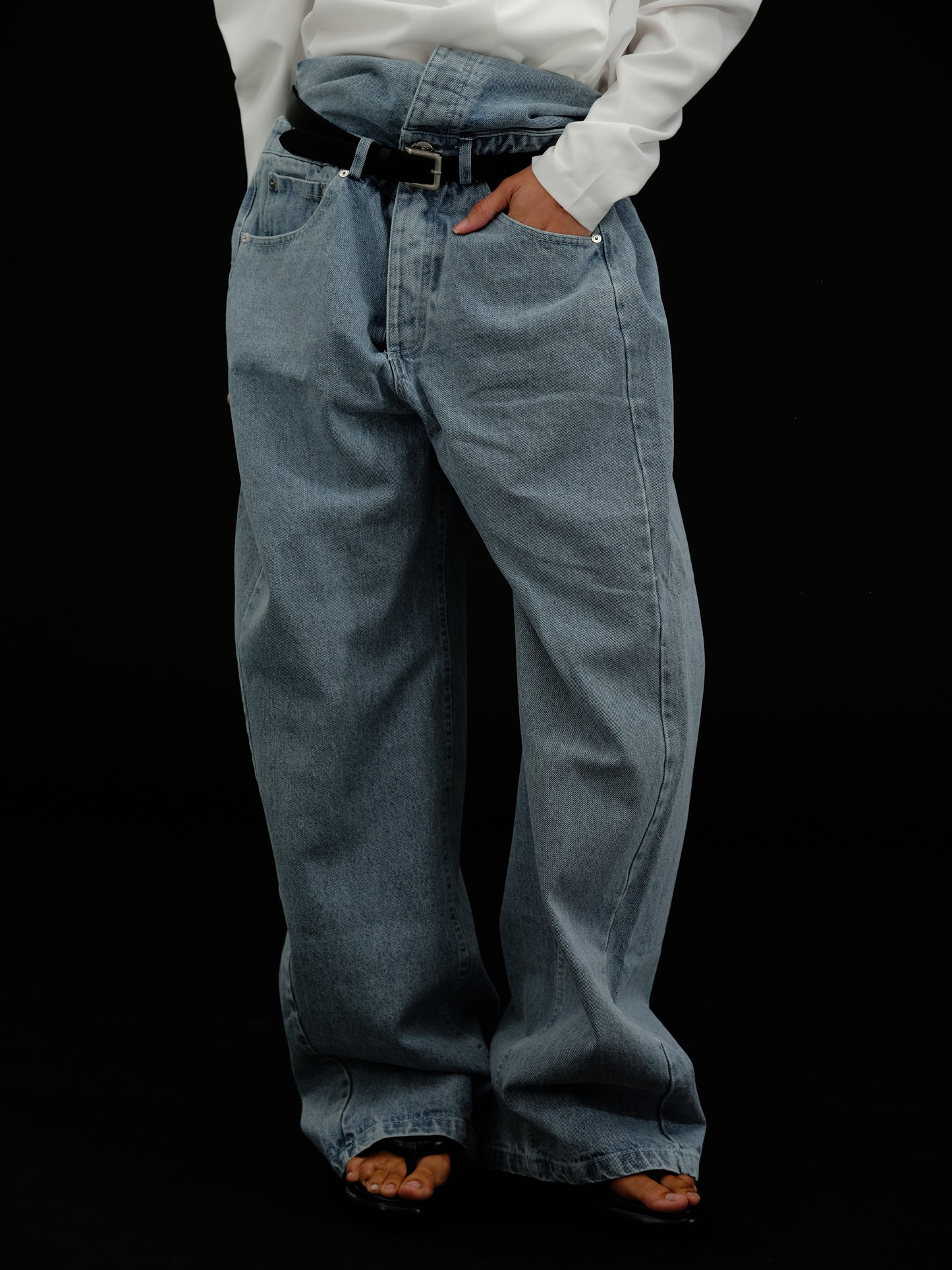 Undone Jeans - Calça com faixa lateral está BOMBANDO por aqui! Já garantiu  a sua? Nas melhores lojas encontre ➡️ Undone Jeans! #fashionista #undone # jeans #modafeminina #moda #denim #fashion #atacado #lookstyle