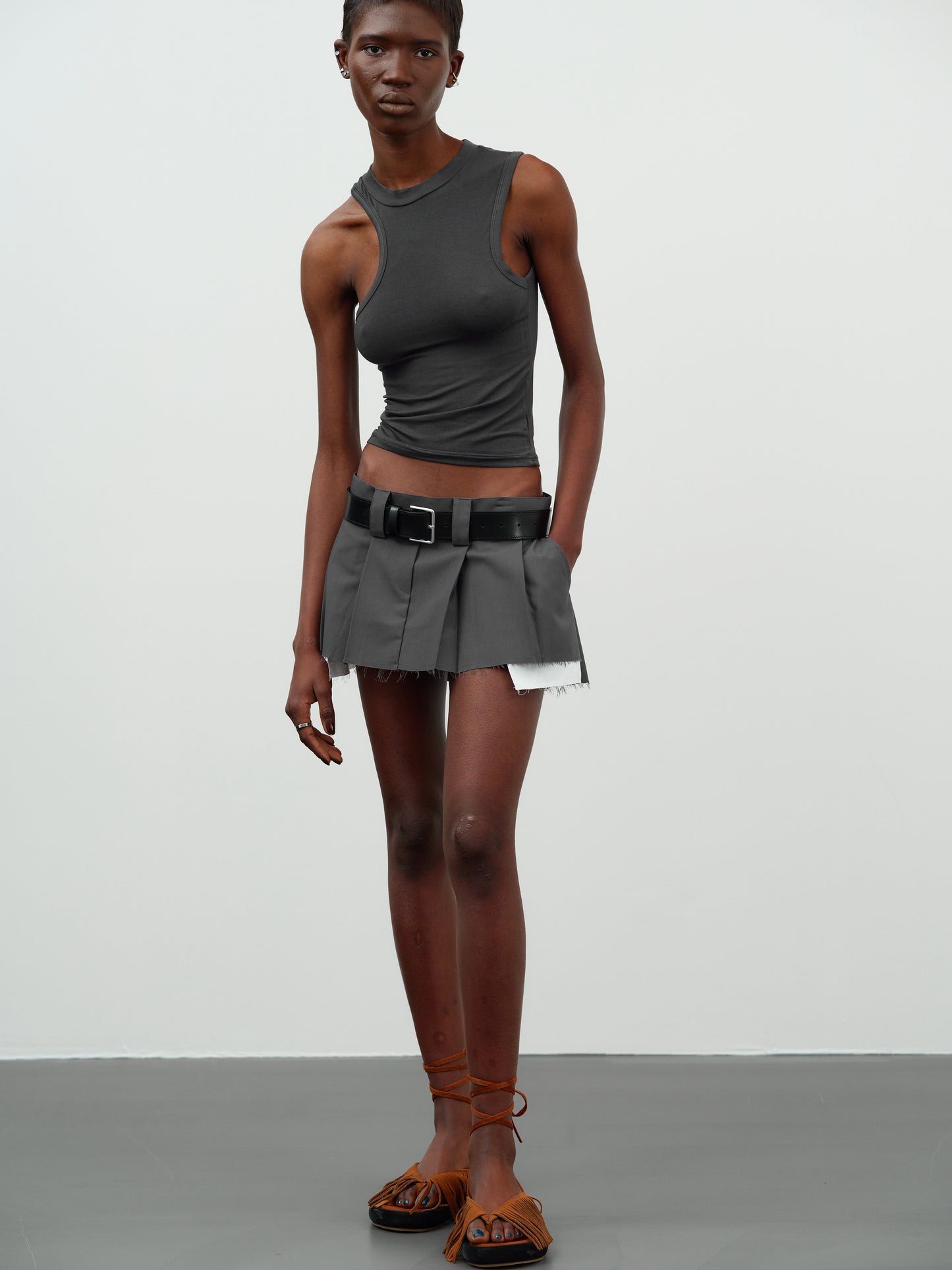 Low Rise Layer Micro Skirt, Charcoal – SourceUnknown