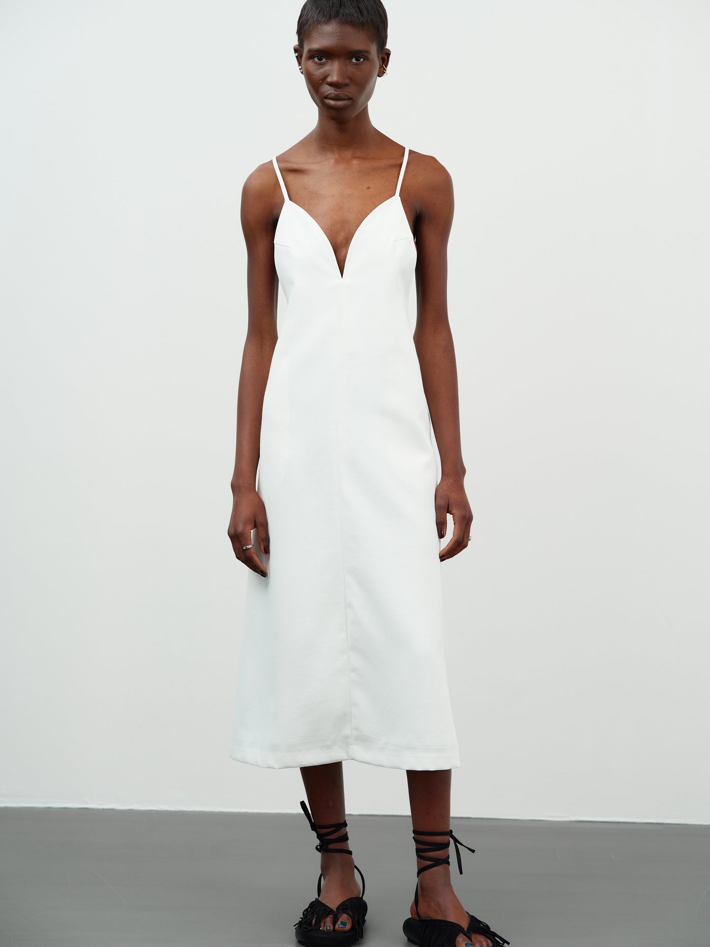 Low Back Heart Slip Dress, White – SourceUnknown