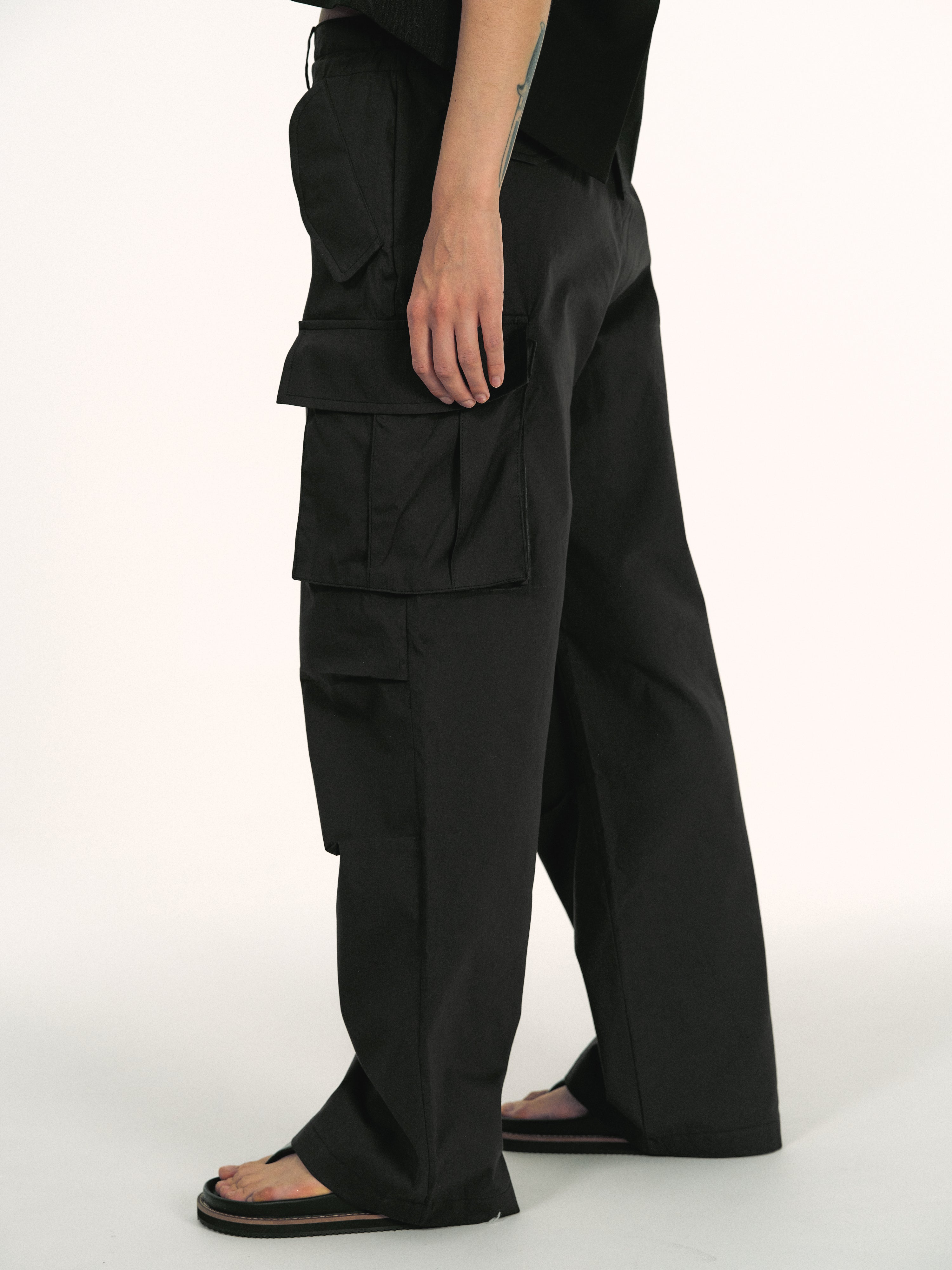 Tilt Seam Cargo Pants, Dark Charcoal