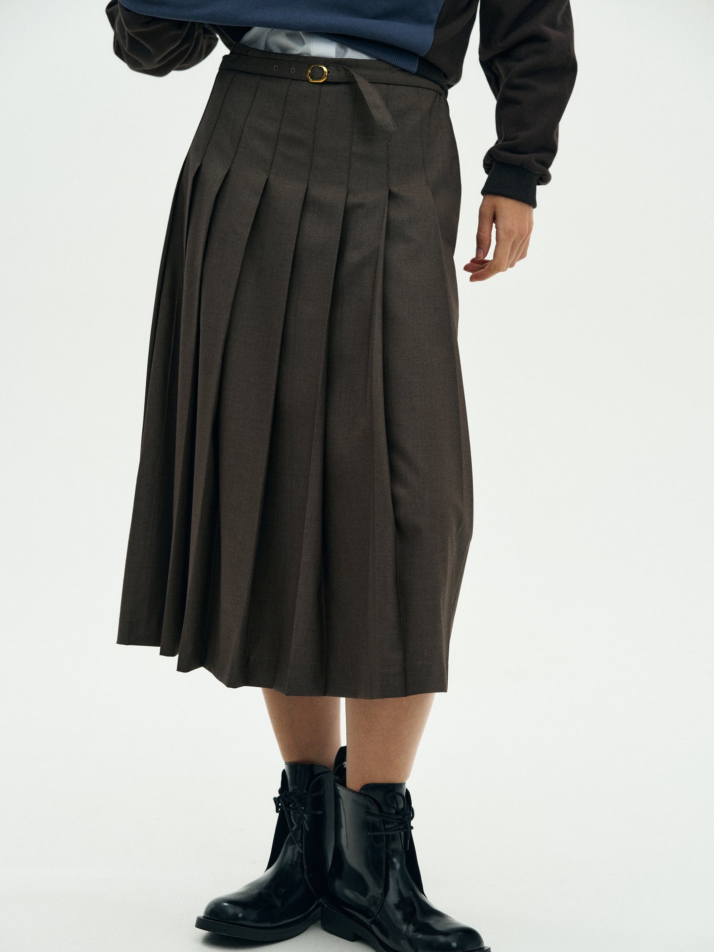 Buckle Pleated Skirt, Bistre
