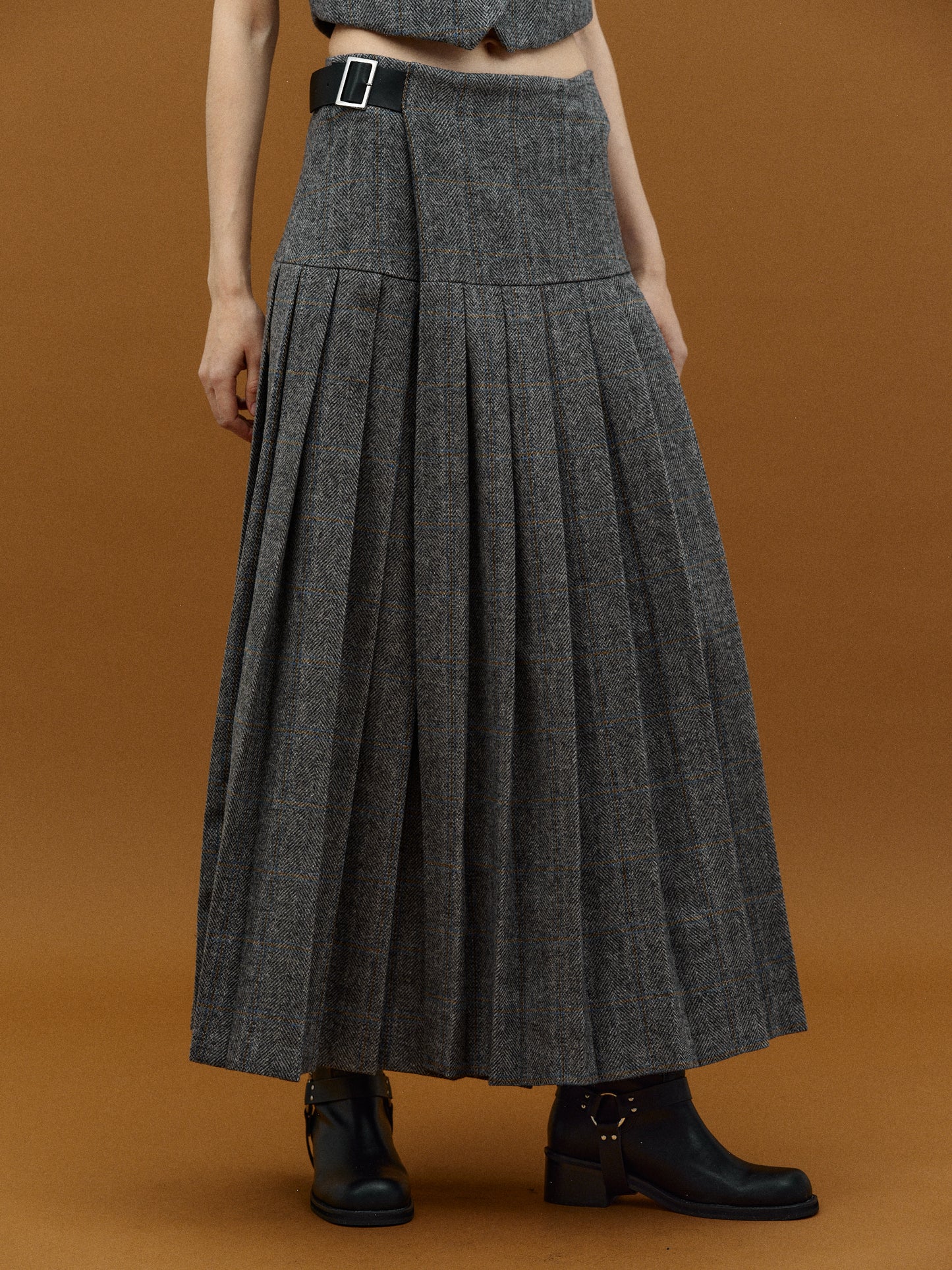 Herringbone Overlap Skirt, Charcoal