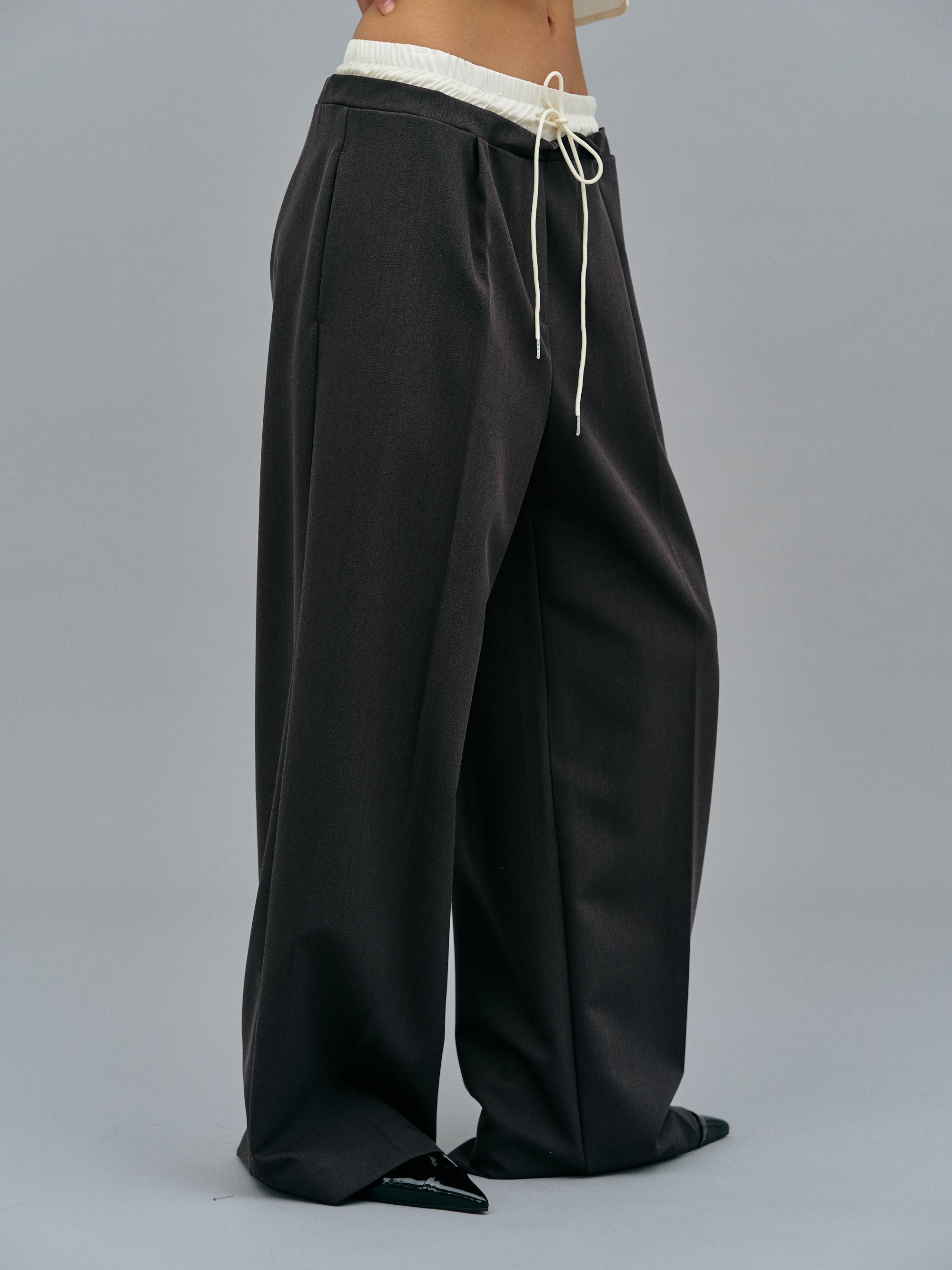 Layered Waistline Pants, Charcoal