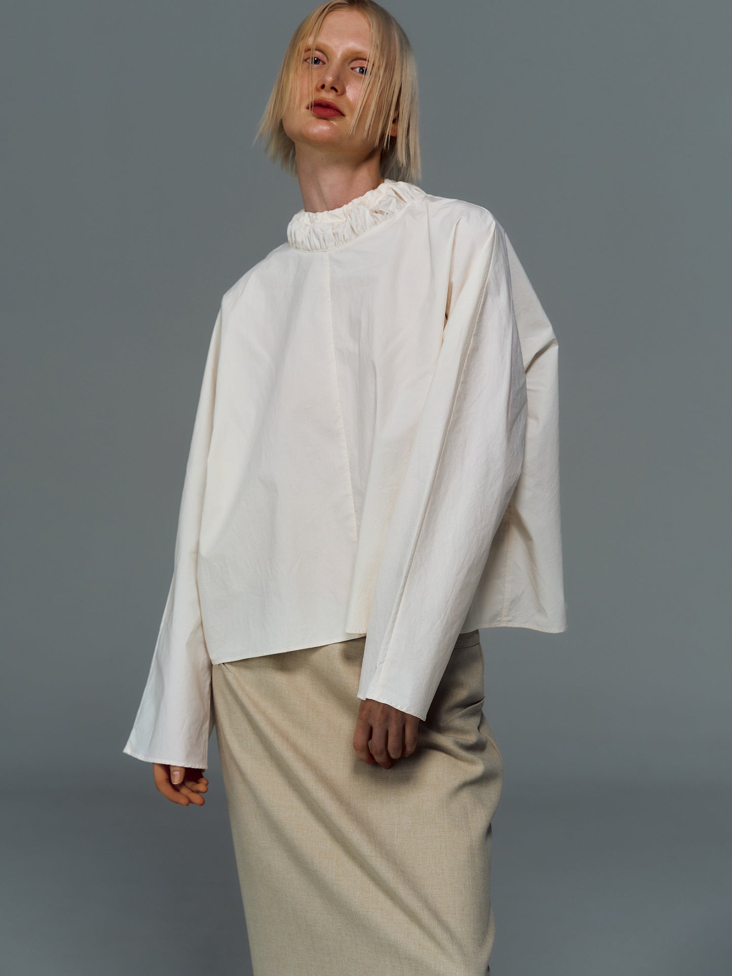 Ruched Collar Top, Eggshell – SourceUnknown