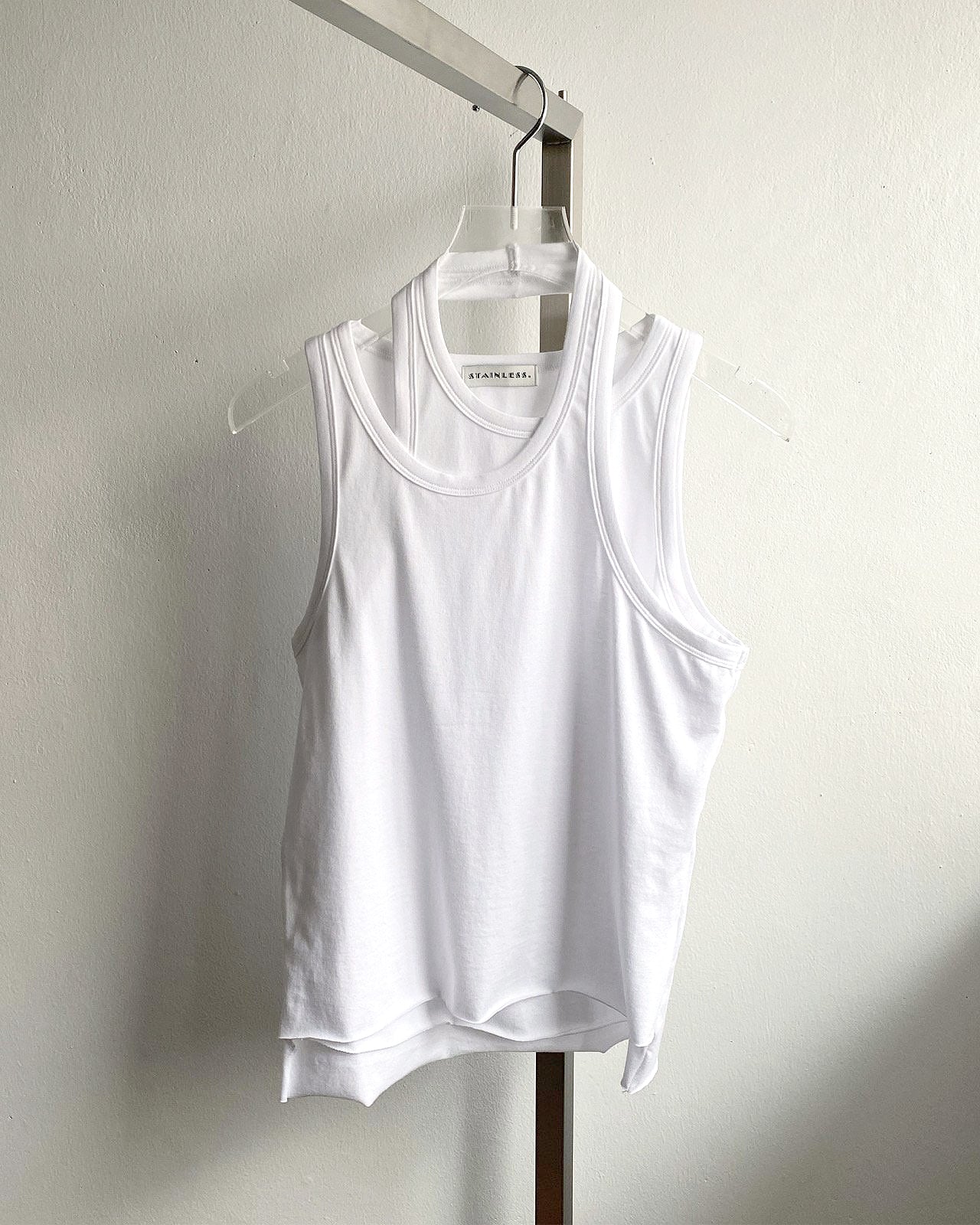 ved siden af overskydende tofu Double Asymmetric Layer Tank, White – SourceUnknown